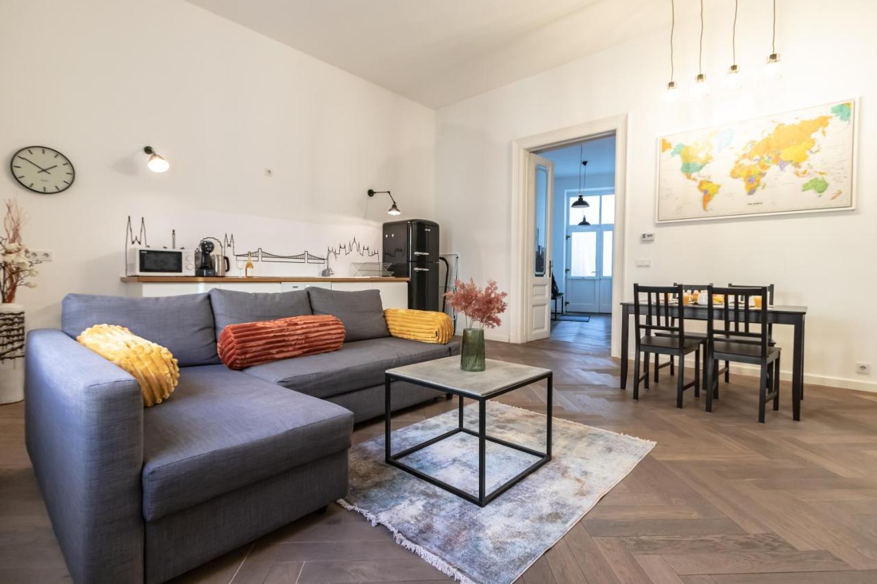 Friendly Home In The Center With 2Bedrooms Budapest Eksteriør billede